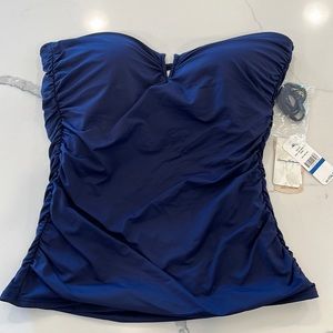 Brand new Tommy Bahama Pearl V sheared long bandini swim top